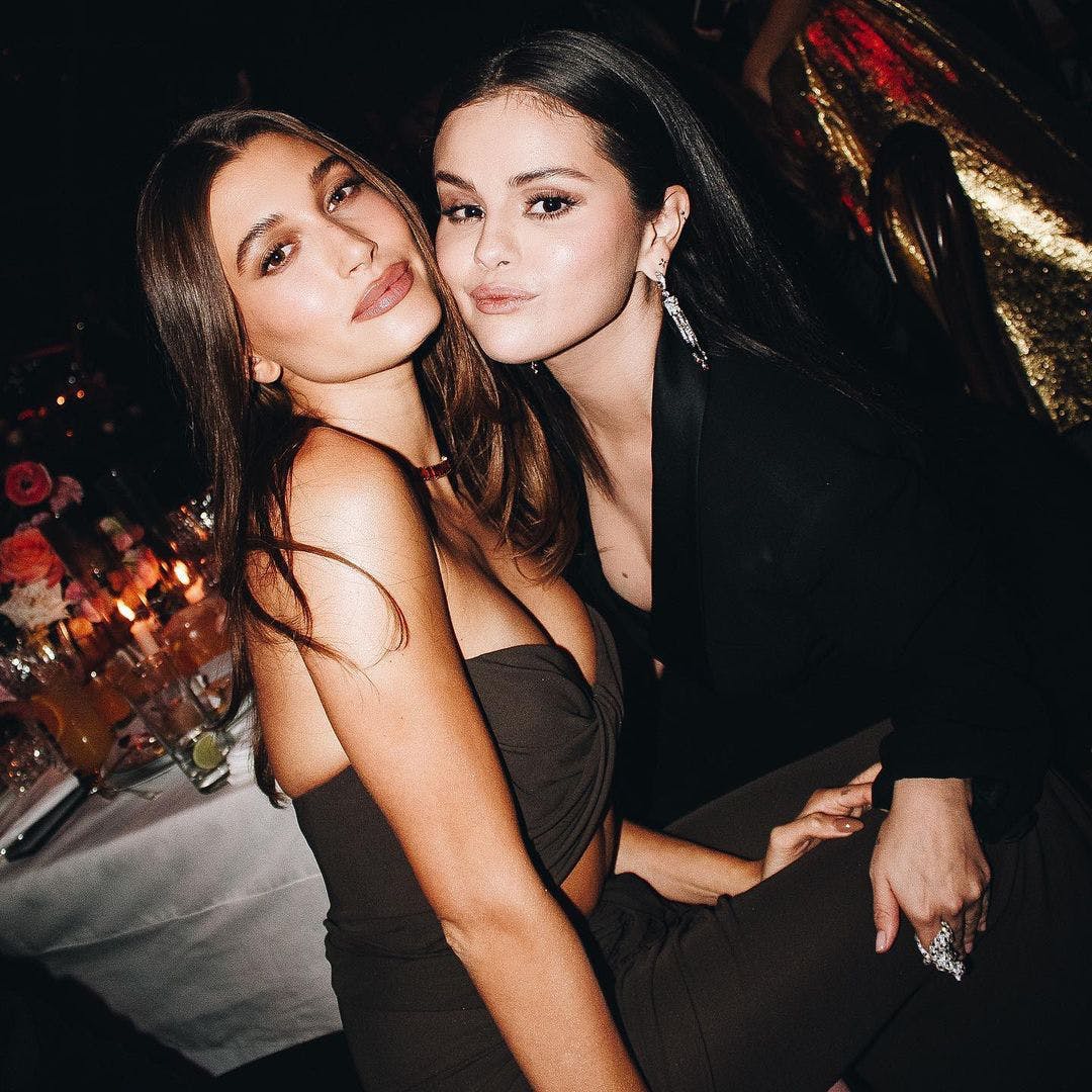 From The Slap To A Worm : Things That Got Viral In 2022 90 Two women posing for the camera together.
