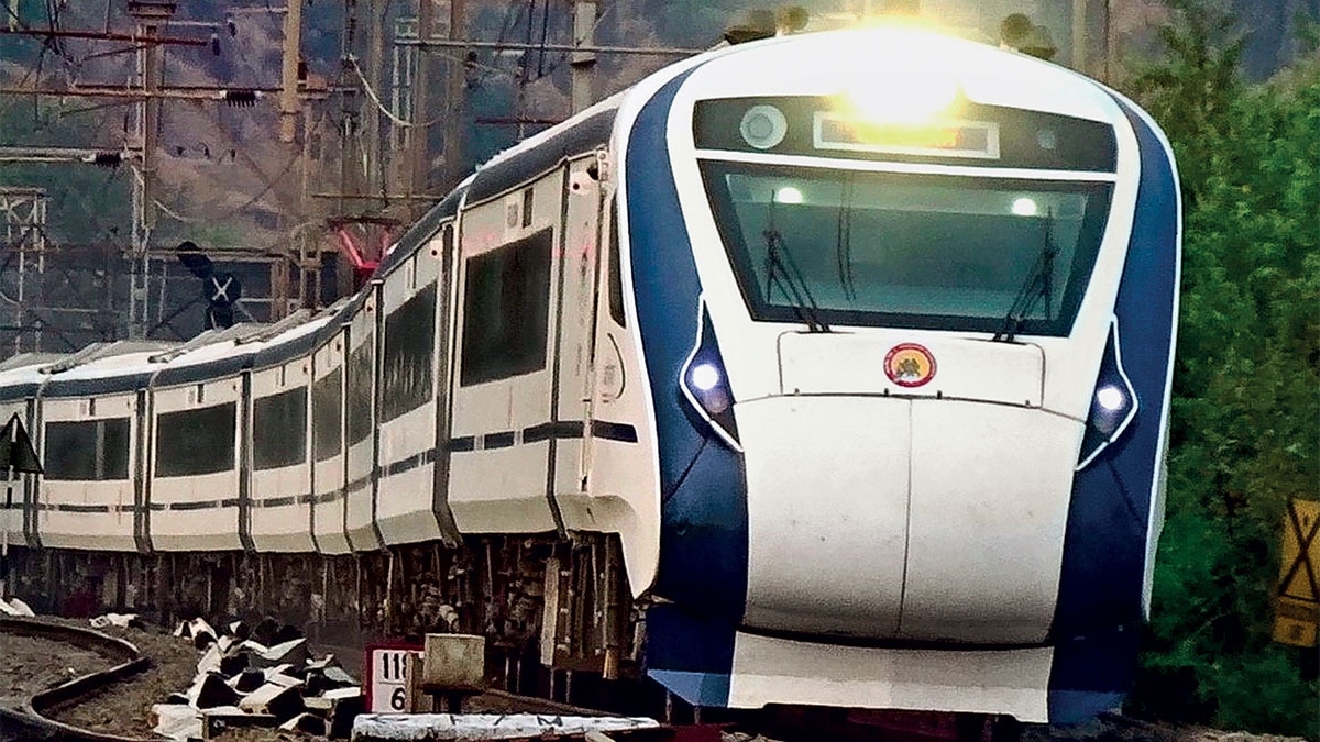 Green Commute To Nandi Hills: Bengaluru Welcomes Electric Train Services 87 Can the Vande Bharat project redefine Indian Railways? -