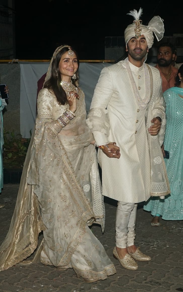As #SidKiaraWedding Trends, Let's Look Back At B-Town Wedding That Gained Awe From Netizens 100 Ranbir Kapoor and Alia Bhatt tie the knot in Mumbai, India, on April 14, 2022.