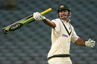 Remember Hayden's Mongoose Bat? - Here Are Similar Cricket Bats Which Are Banned 90 Banned Bats