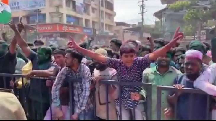Asif Raju Sait Calls Out A 'Fake Video' Of Crowd Chanting 'Pakistan Zindabad' | Karnataka Assembly Results 88 Congress supporters allegedly shouted 'Pakistan Zindabad' slogans in Belagavi; FIR registered | Elections News – India TV
