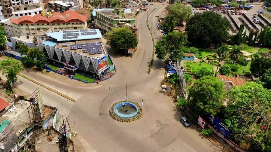 Karnataka: Prohibitory Orders Issued Due To Clashes Over Photos Of VD Savarkar And Tipu Sultan 87 Prohibitory orders in Karnataka's Shivamogga over Savarkar poster row