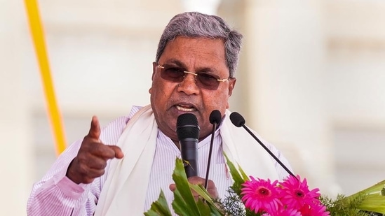 Karnataka CM Announces Air Show And Exhibition As Part Of Mysuru's Dasara Festivities 87 Dasara festivities in Mysuru to include air show, exhibition: CM Siddaramaiah | Bengaluru - Hindustan Times