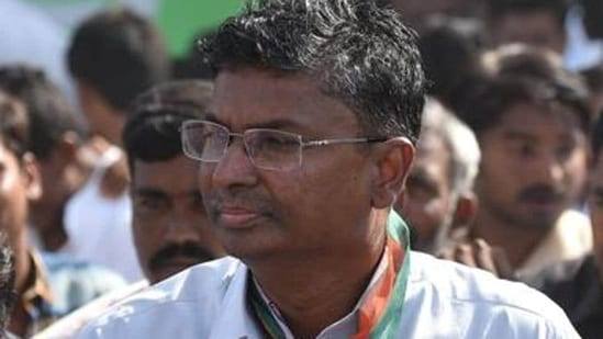 All Communities Want Their Leaders As CM : Satish Jarkiholi 86 All communities want their leaders as CM, says Karnataka Min Satish Jarkiholi | Bengaluru -