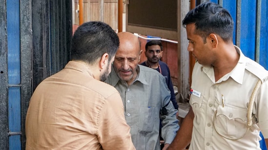 Engineer Rashid’s Political Comeback: A Threat to Kashmir’s Power Players? 87 Out on bail, Engineer Rashid vows to fight against PM Modi's 'Naya Kashmir narrative' | Latest News India - Hindustan Times