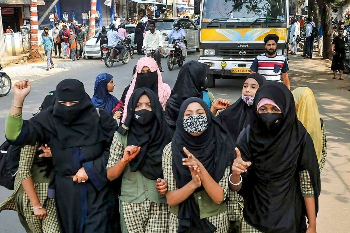 Karnataka Examination Authority Allows Hijab In Recruitment Exams Amidst Controversy 87 Karnataka Allows Students to Wear Hijab for KEA Recruitment Exams -