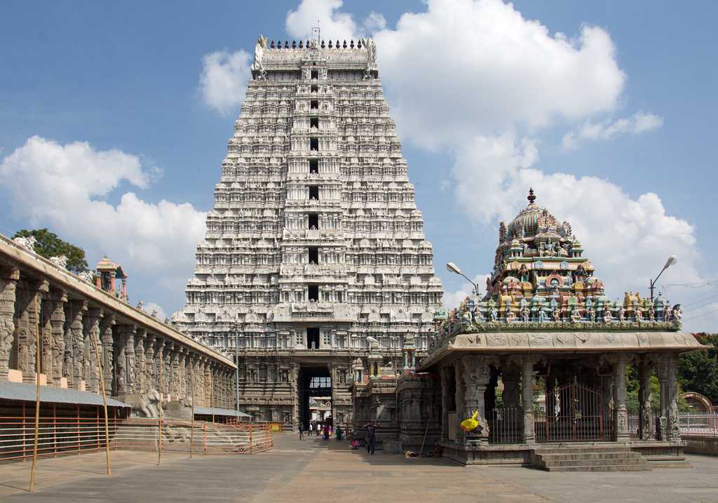 8 Tallest Temples In India : All You Need To Know 89 Annamalaiyar temple Thiruvannamalai | Timings, photos, address