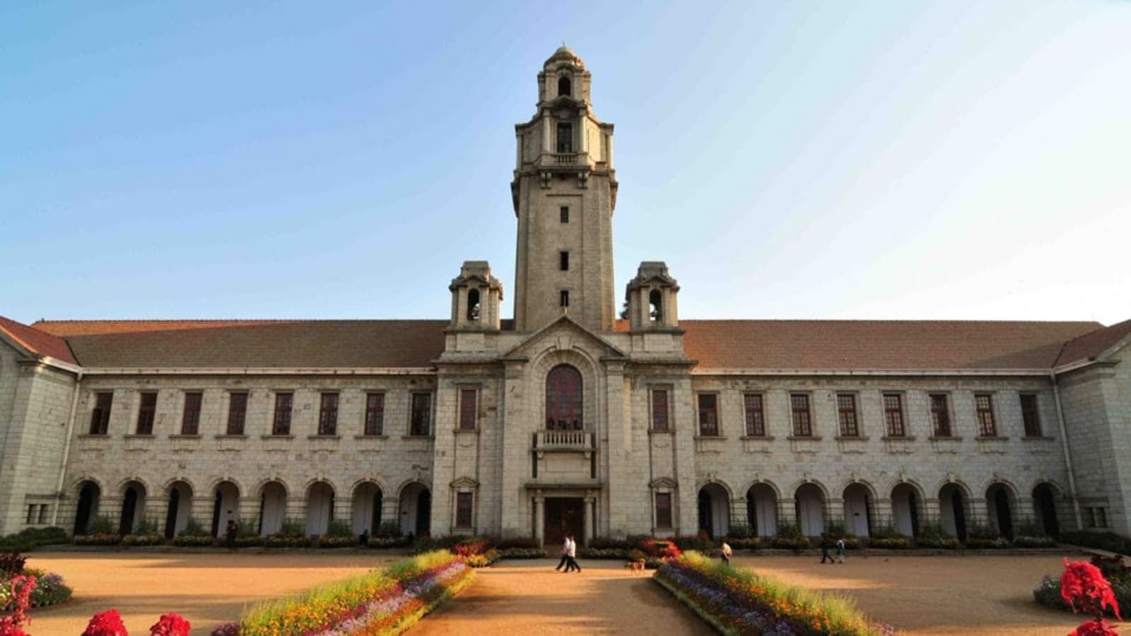 An Otter Spotted in IISc Campus Bengaluru : Researchers Confused Over Its Presence 88 IISc Bangalore launches B Tech in Mathematics and Computing; JEE Adv required - Hindustan Times
