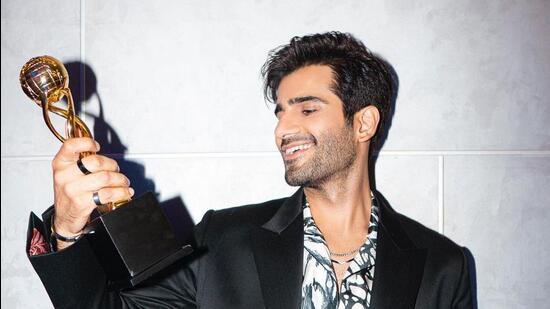 7 Unknown Facts About Karan Tacker Who Plays Amit Lodha In Khakee: The Bihar Chapter 90 Karan Tacker talks about rejections: It is a real heart break | Web Series - Hindustan Times