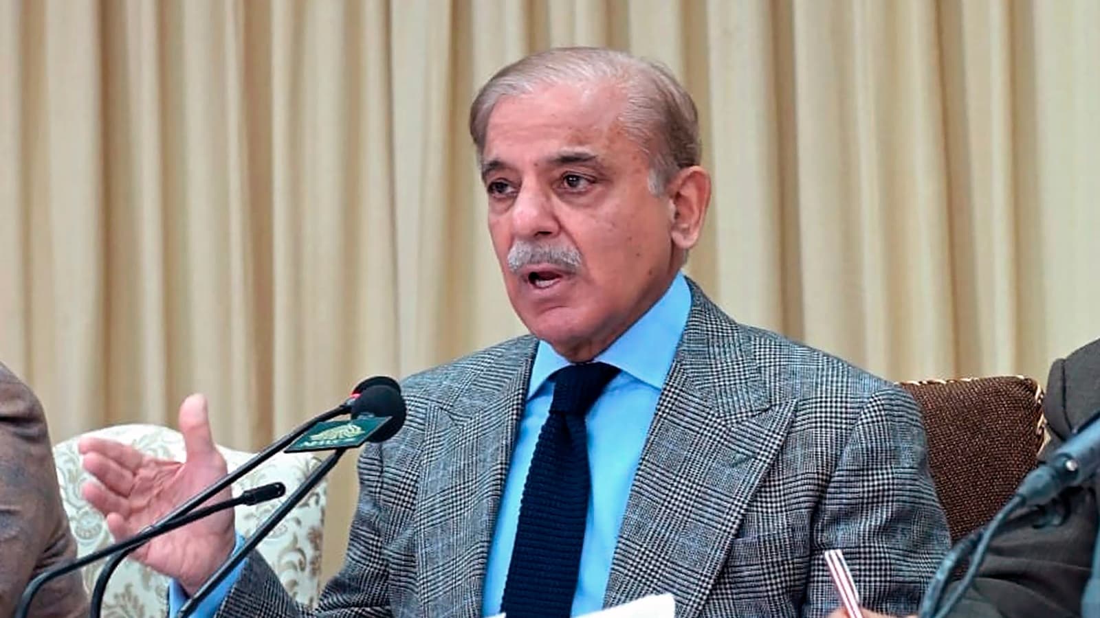 Pak PM Call For Peace Talks With India - Ind Vs. Pak History In Brief 87 We have learnt our lesson': Shehbaz Sharif wants 'honest talks' with PM Modi | World News - Hindustan Times