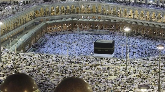 Saudi Arabia Eases Umrah Pilgrimage For Indian Muslims: New Visa Regulations Unveiled 87 Haj travel set to be easier as Saudi Arabia likely to ease visa norms -