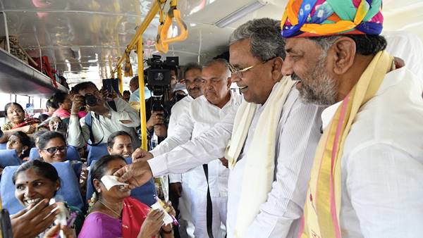 Shakti Scheme : Karnataka Transport Department To Recruit 9,000 Employees 87 Shakti Scheme Launched: Document Women Need To Carry For Free Bus Rides In Karnataka | Know All About The Scheme - Oneindia News