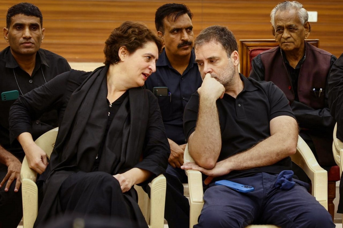 Explainer: As the Congress and BJP Spat Over Black Protests, What is the Congress Strategy? 92 PTI08 05 2022 000178B 1