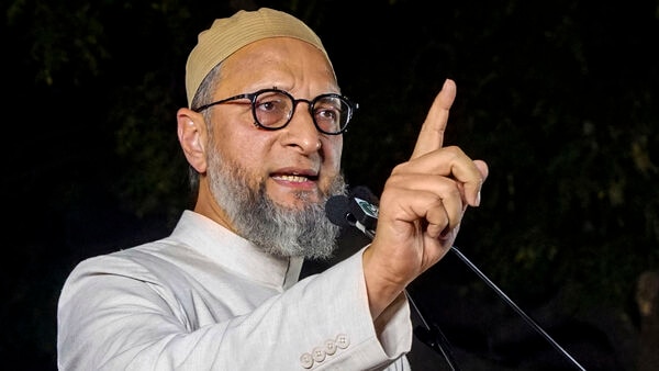 Significant Seats in the Lok Sabha Elections that will determine the political future of the country 94 Asaduddin Owaisi: Do it, who is stopping you - AIMIM chief hits back at BJP leader Navneet Rana's '15 seconds' remark |