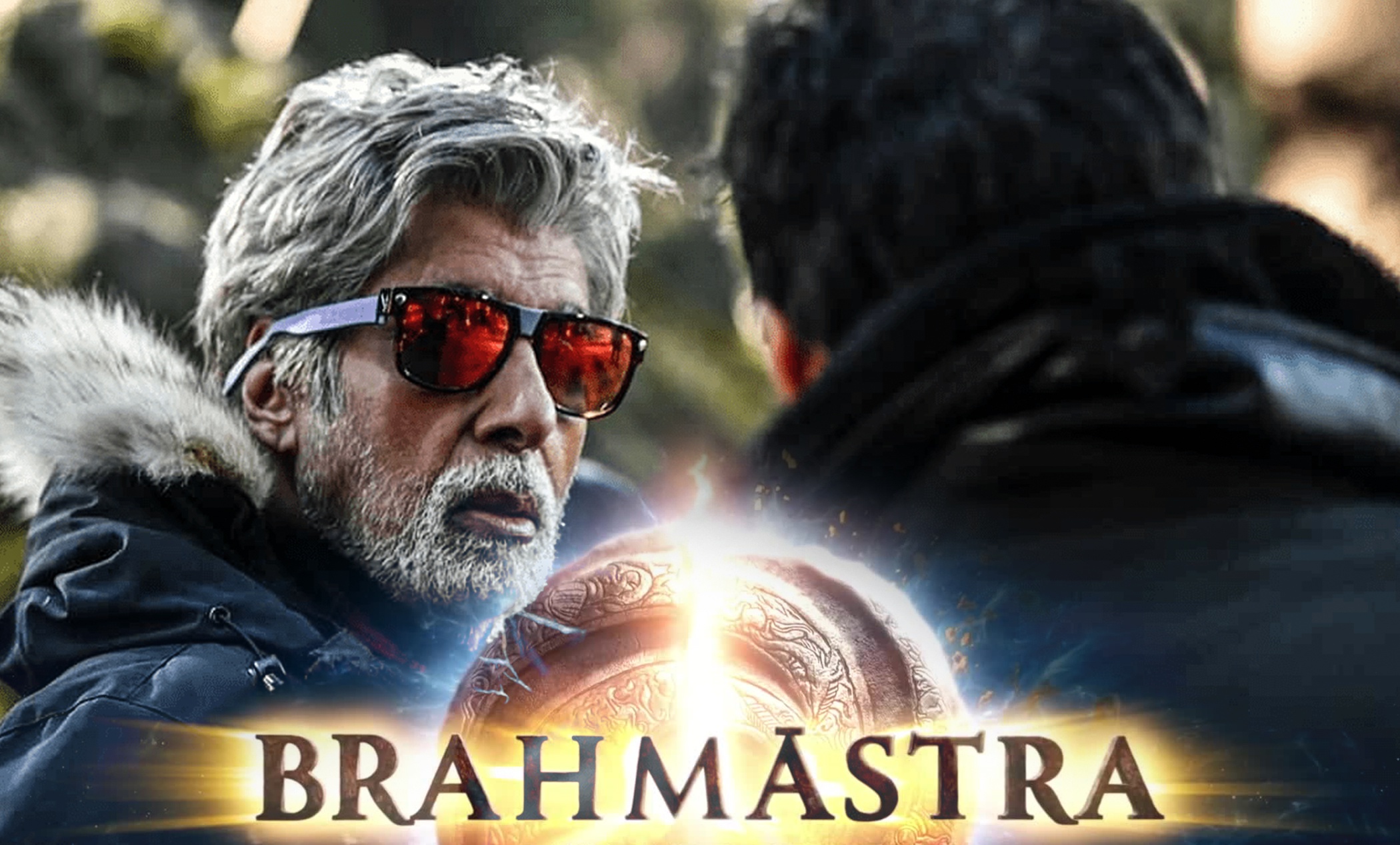 Brahmastra Trailer Out: Fans React With Praise On Twitter 90 Brahmastra' BTS Picture Reveals Amitabh Bacchan In a Never-Seen-Before Look With Ranbir Kapoor - Entertainment