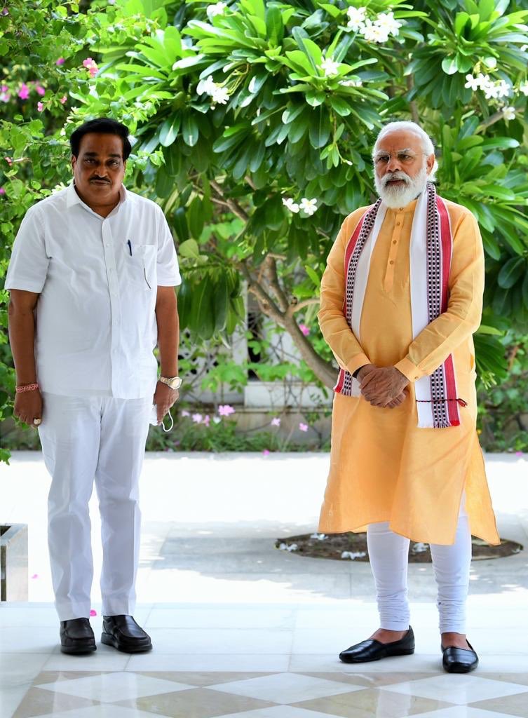 Who Is C.R. Patil? - The Architect of BJP's Historic Win In Gujarat 89 DeshGujarat on Twitter: "New Gujarat BJP chief CR Patil calls on Prime Minister Narendra Modi https://t.co/tNBUKd9MaI" / Twitter