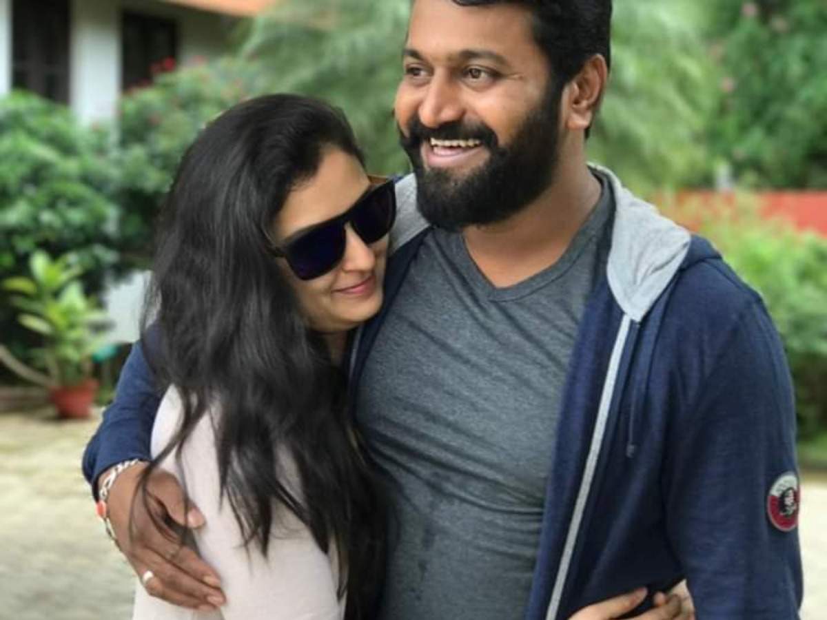 Kantara Star Rishab Shetty's Love Story With Pragati Shetty 103 Rishab Shetty and his wife Pragathi blessed with a baby boy | Kannada Movie News - Times of India