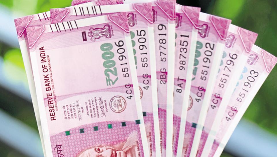 State Bank Of India Confirms No Documentation Needed For Exchanging ₹2,000 Notes 87 This much of ₹2000 notes you can exchange before September 30 - Hindustan Times