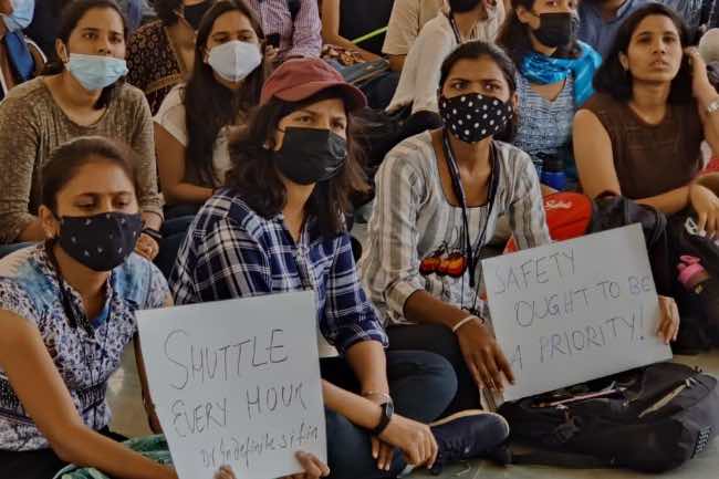 Fact Check : Did The Student At APU Die Due To The Hunger Strike? 87 Azim Premji Uni students in Bengaluru stage protest demanding safer transportation | The News Minute