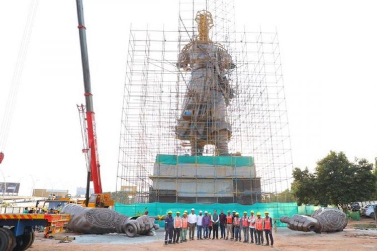 How Kempe Gowda Created The City Of Bengaluru? 87 108-ft Kempegowda statue in Bengaluru airport sets Guinness World Record | The News Minute