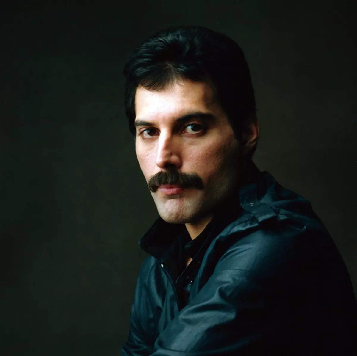 mercury: Happy Freddie Day! Who was Freddie Mercury, the iconic British  singer, and songwriter? - The Economic Times