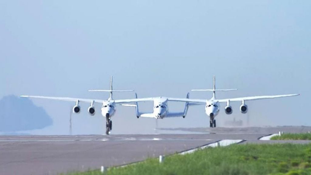 Virgin Galactic plane with Richard Branson on board reaches space 1280x720 1