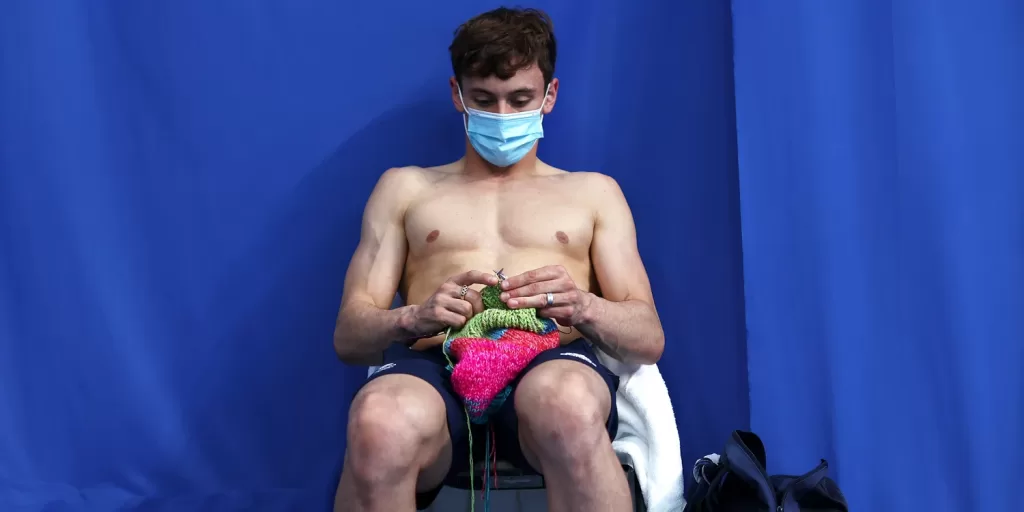 tom daley knitting main cm 210807