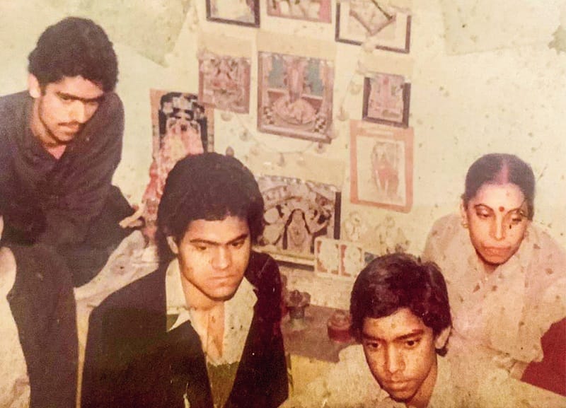 Unknown Facts About Sanjay Mishra : A Legendary Actor 92 Sanjay Mishra's Struggle Story Who Once Left Bollywood To Work At A Dhaba