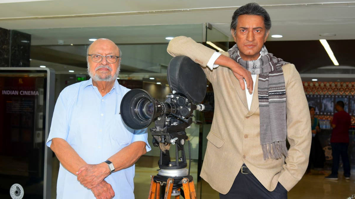 From Mahatma Gandhi to a Gallery on Satyajit Ray: National Museum of Indian Cinema Celebrates Our Rich Heritage 98 Shyam Benegal Finds Satyajit Ray's Films Unique, Original And One Of A Kind