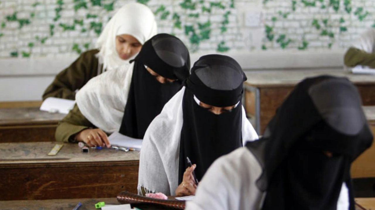 Following Hijab Ban, Good Number of Muslim Girl Students Take TC from Mangalore 91 Hijab 1