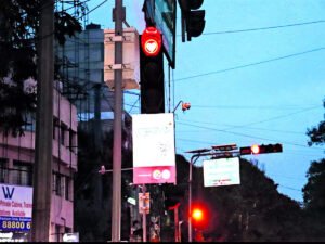 Heart Shaped Traffic Light Spotted In Bengaluru? Here's What It Means 86 94769975