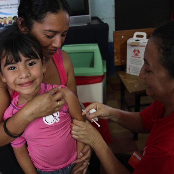 child measles vaccination guatemala.tmb 1200v