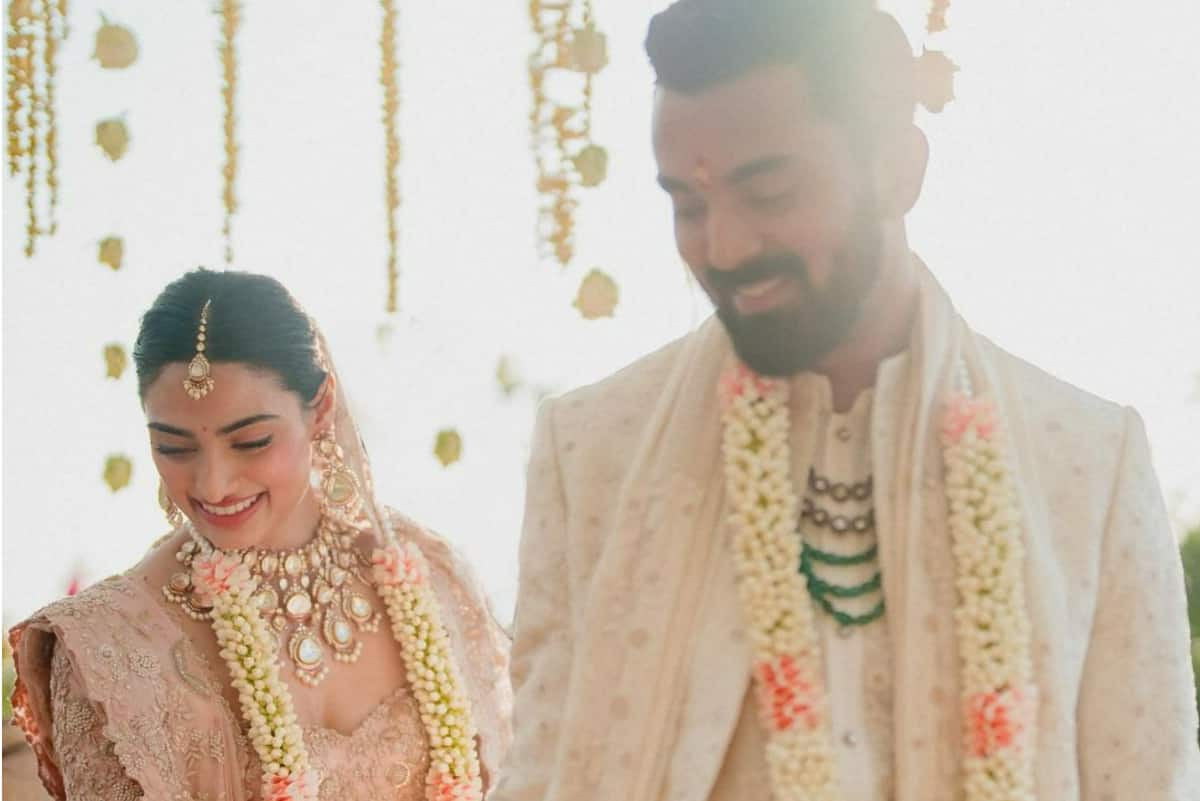 KL Rahul And Athiya Shetty : Timeline Of The Love Story 91 HIGHLIGHTS | KL Rahul-Athiya Shetty Wedding First Pics Out: Couple Looks Gorgeous in Pastel Outfits - See Pics