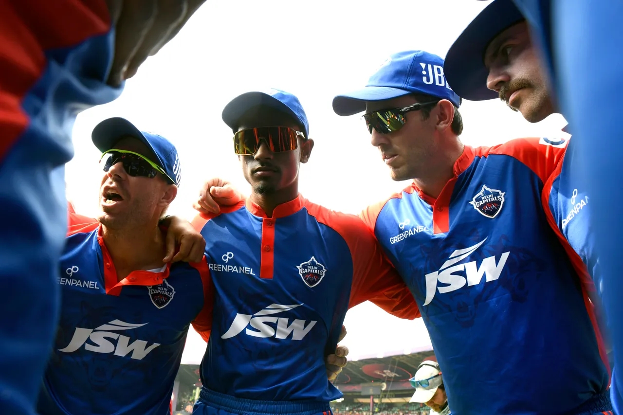 Delhi Capitals Players' Bats and Kits Stolen Ahead of An IPL Match 88 DC vs KKR, IPL 2023: SHOCKING! Delhi Capitals players' bats each worth lakh of rupees, and other equipment stolen; Investigation underway