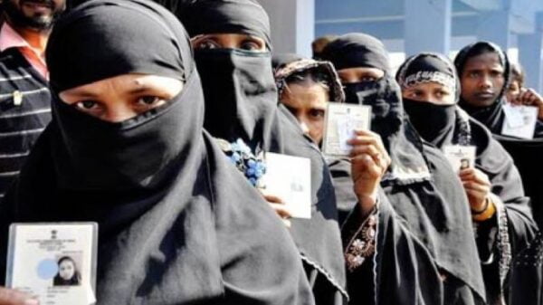 2 02 59 39 muslim votes 1 H@@IGHT 435 W@@IDTH 800